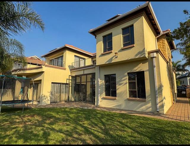 4 BEDROOM HOUSE FOR SALE IN BLUE VALLEY GOLF ESTATE